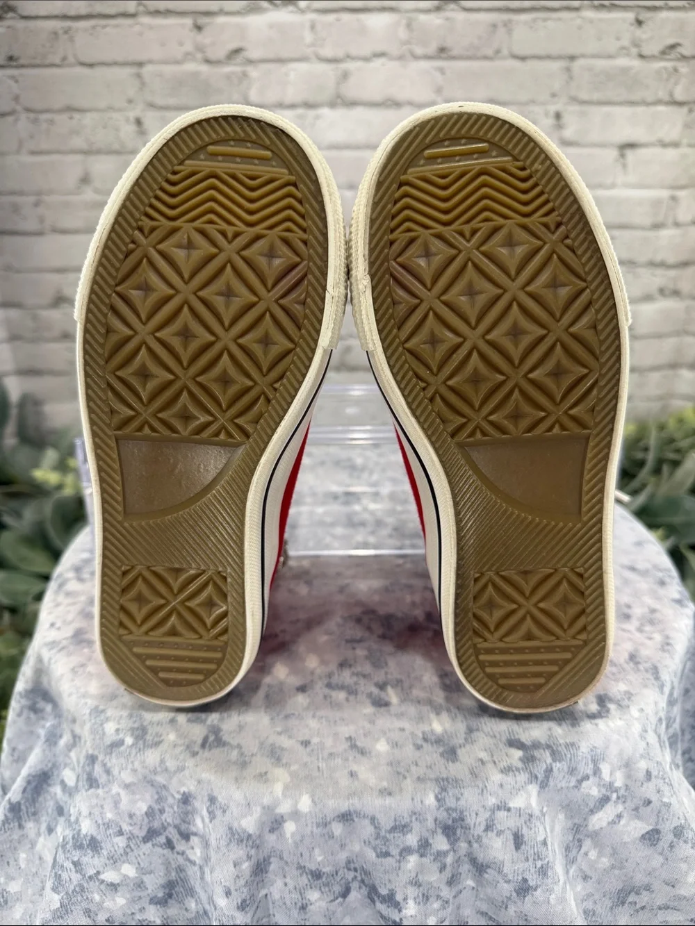 REN BEN - Red Canvas Classic Mid-High Fashion Sneakers - Boys 13M ❤️ EUC